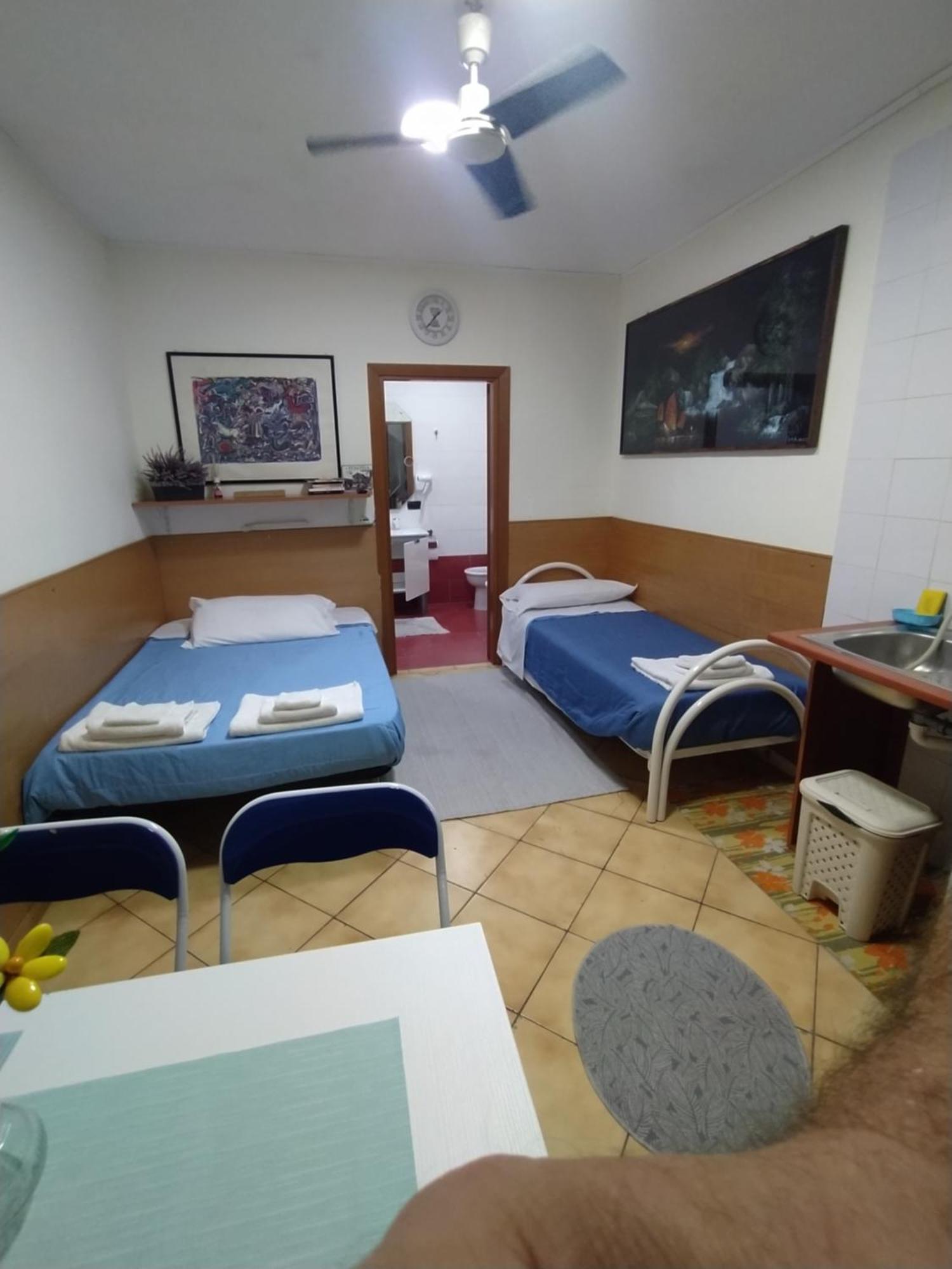 Bed and Breakfast Monolocale à Naples Extérieur photo